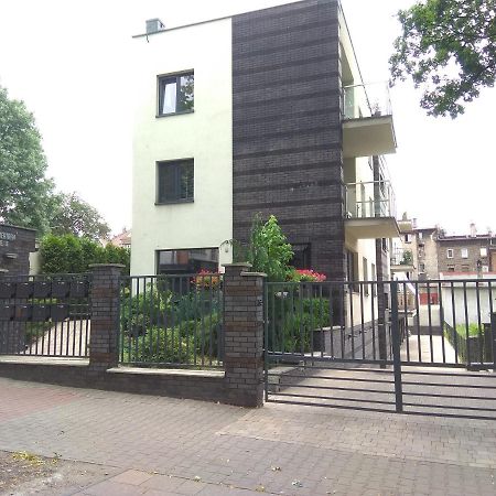 Luxury Apartment With Own Parking Chorzów Εξωτερικό φωτογραφία