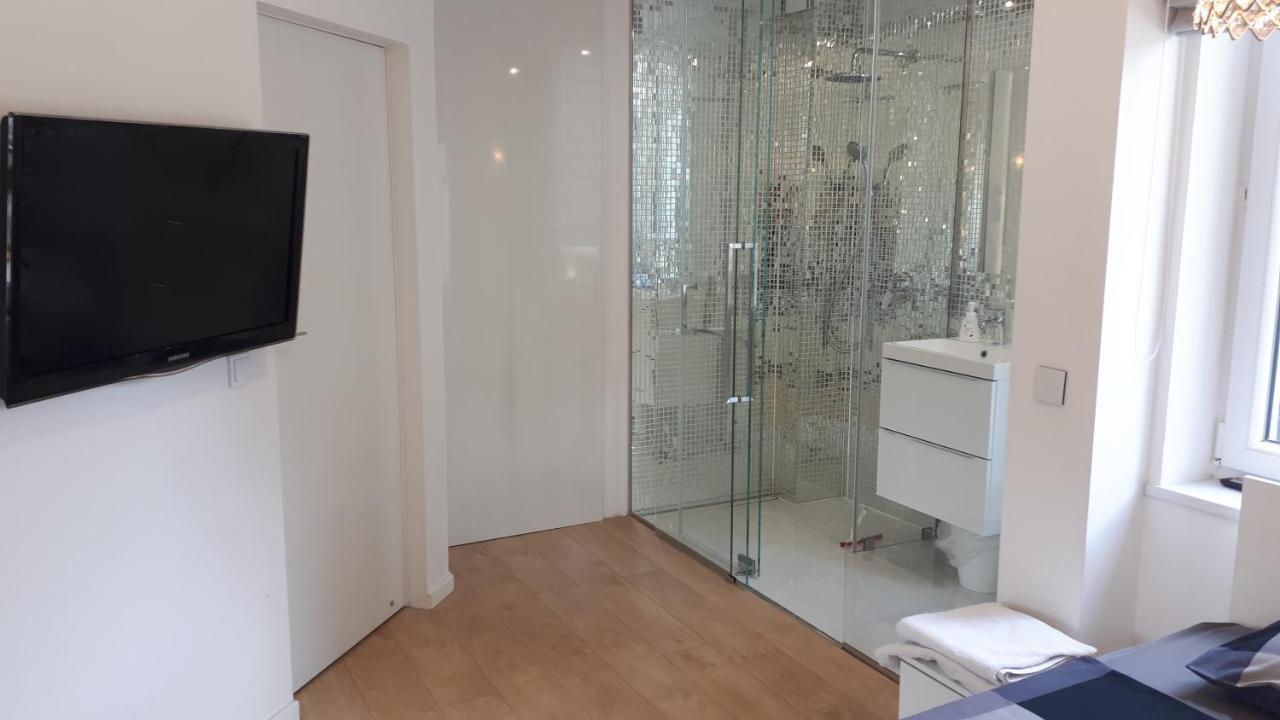 Luxury Apartment With Own Parking Chorzów Εξωτερικό φωτογραφία